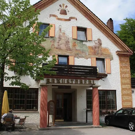 Hotel Braeustueberl 2*